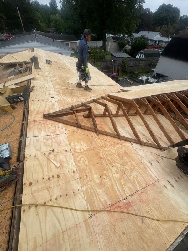 New construction roof framing and decking