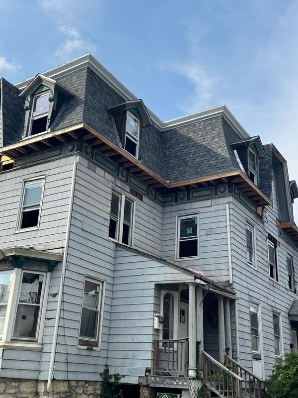 Victorian home roofing project